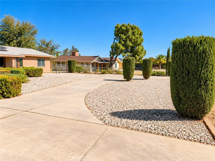 15980 Lindero, Victorville, CA 92395 - #2
