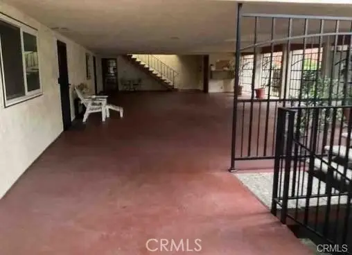 2231 Saint Louis Avenue #101B, Signal Hill, CA 90755 - Image #2