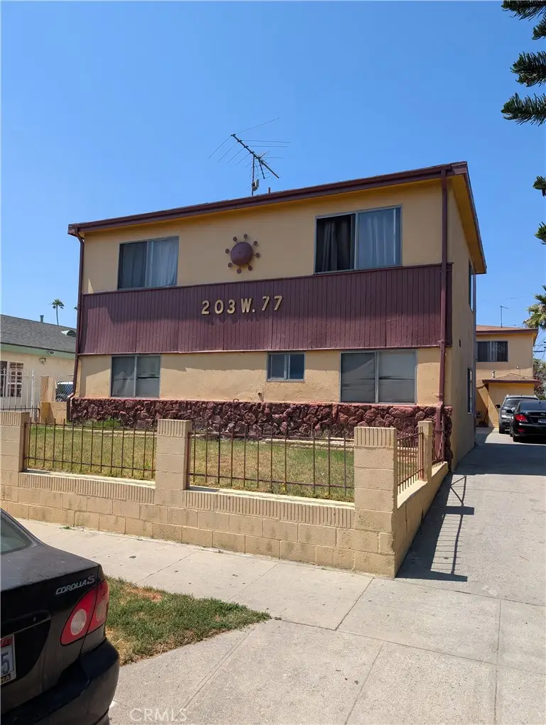 203 W 77th St Street W, Los Angeles, CA 90003 - #1