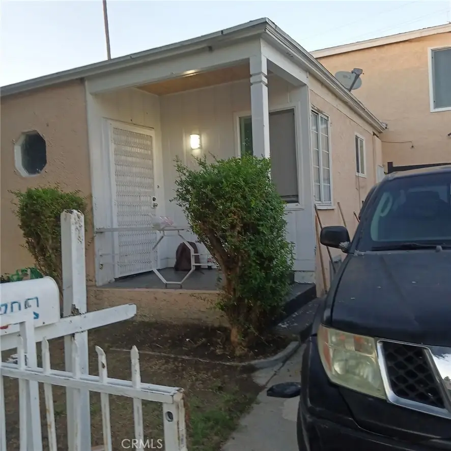 1205 W 57th, Los Angeles, CA 90037 - #1