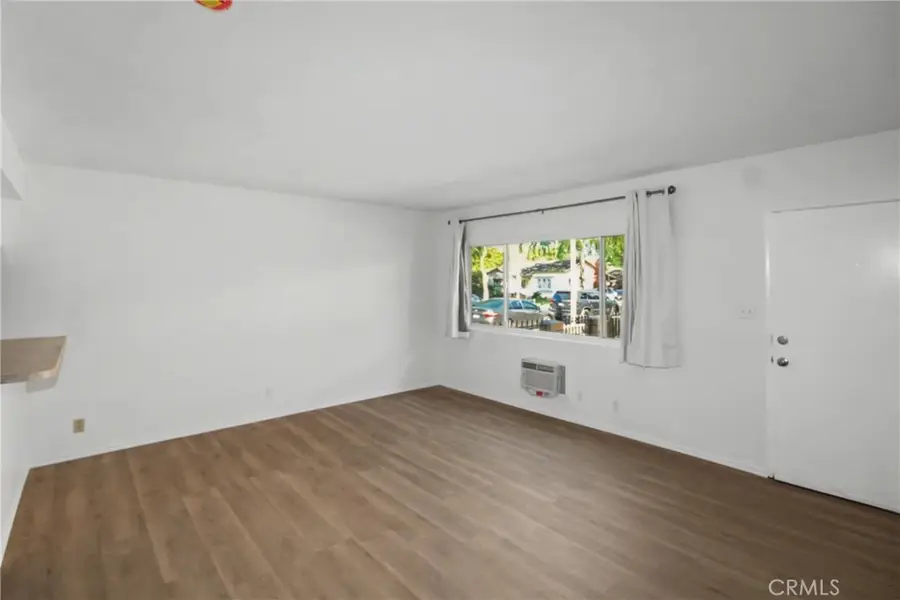 1010 E 32nd, Signal Hill, CA 90755 - #2