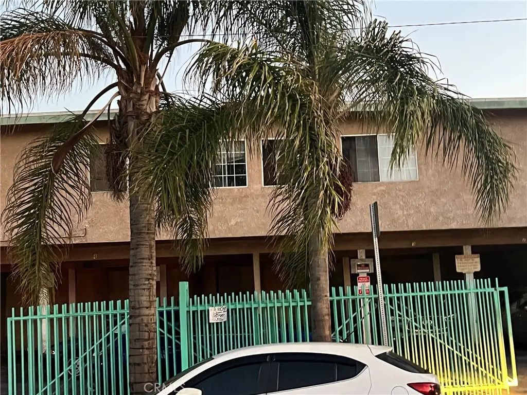 1038 W. 104th Street, Los Angeles, CA 90044 - #1