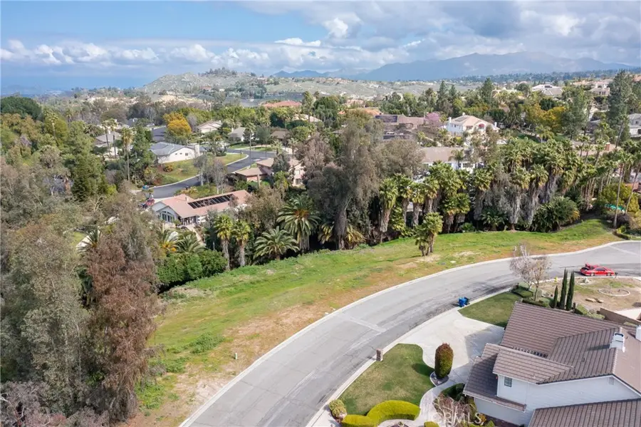 1383 Ocotillo Drive, Riverside, CA 92506 - Image #2