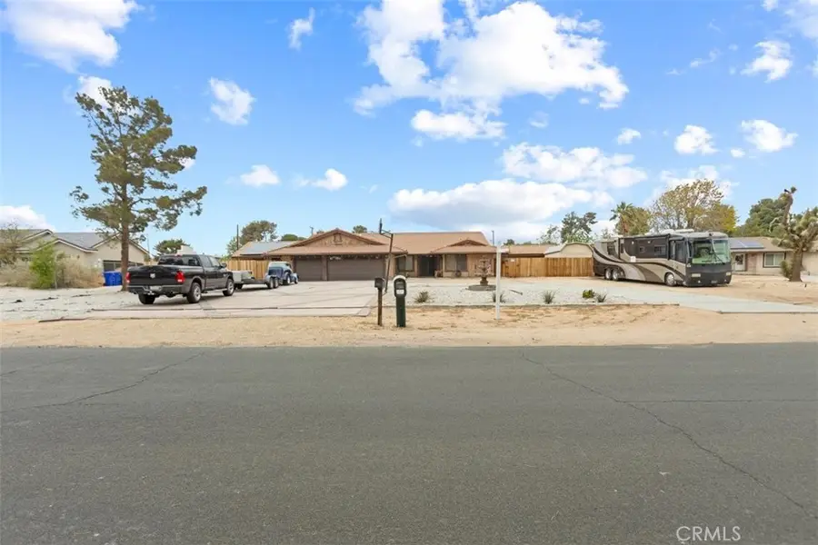 14182 Gayhead Rd, Apple Valley, CA 92307 - Image #3
