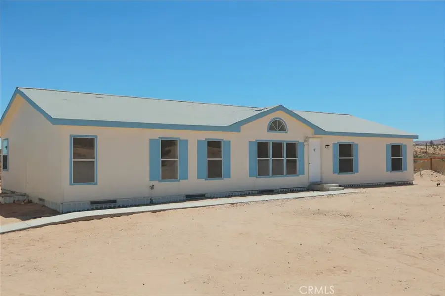 423 Delgada Avenue, Yucca Valley, CA 92284 - #2