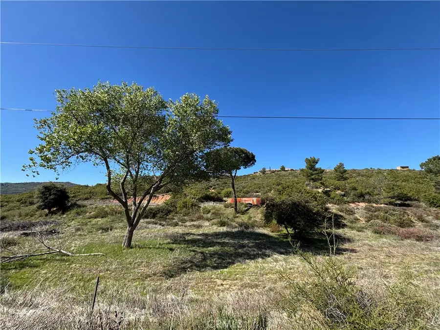 47385 Woodcliff Dr., Banning, CA 92220 - #2