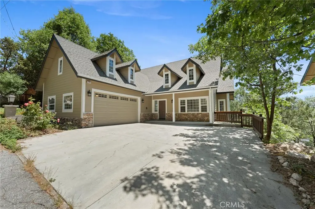 765 Del Norte Lane, Lake Arrowhead, CA 92352 - Image #1