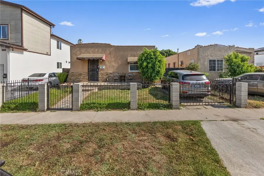 826 E 83rd Street, Los Angeles, CA 90001 - Image #3