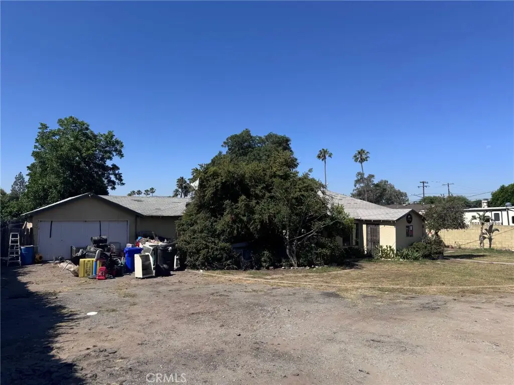 17525 Pine Avenue, Fontana, CA 92335 - #1