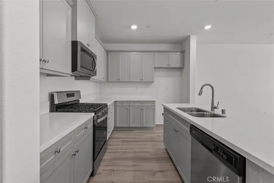 4279 S Hermosa Paseo, Ontario, CA 91761 - Image #2