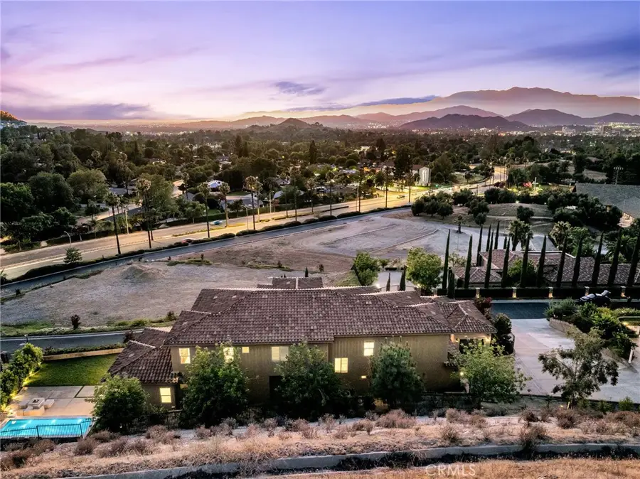 5662 Royal Ridge Court, Riverside, CA 92506 - Image #2