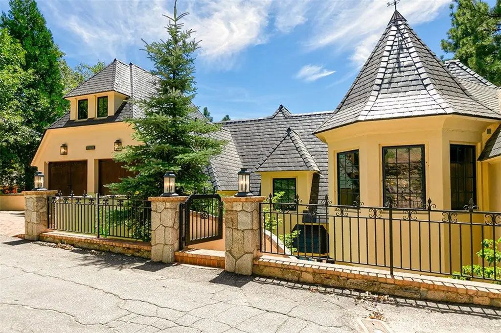 28087 North Shore Road, Lake Arrowhead, CA 92352 - #1