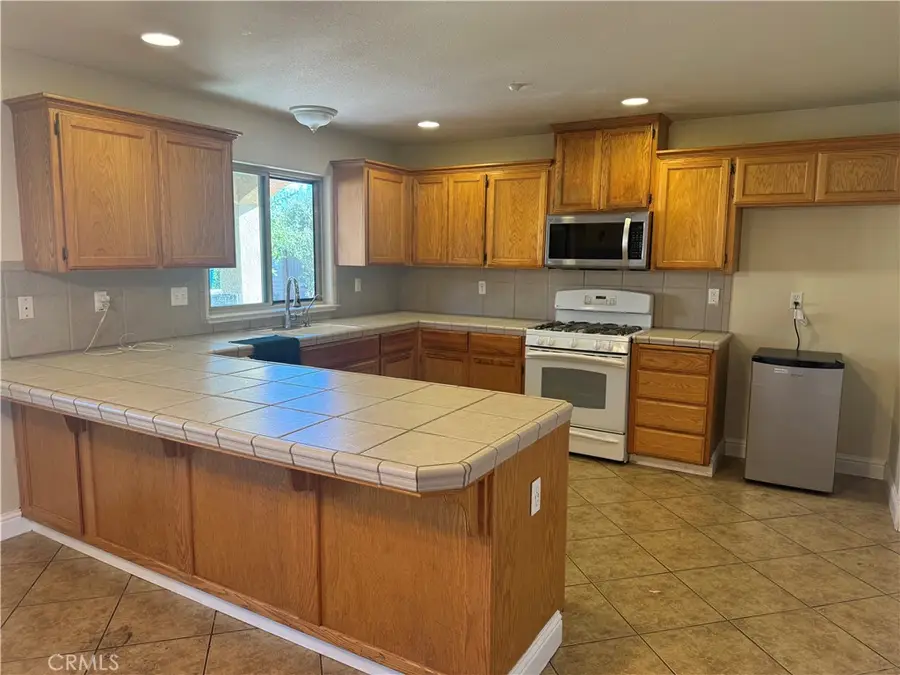 218 Brighton Avenue, King City, CA 93930 - Image #3