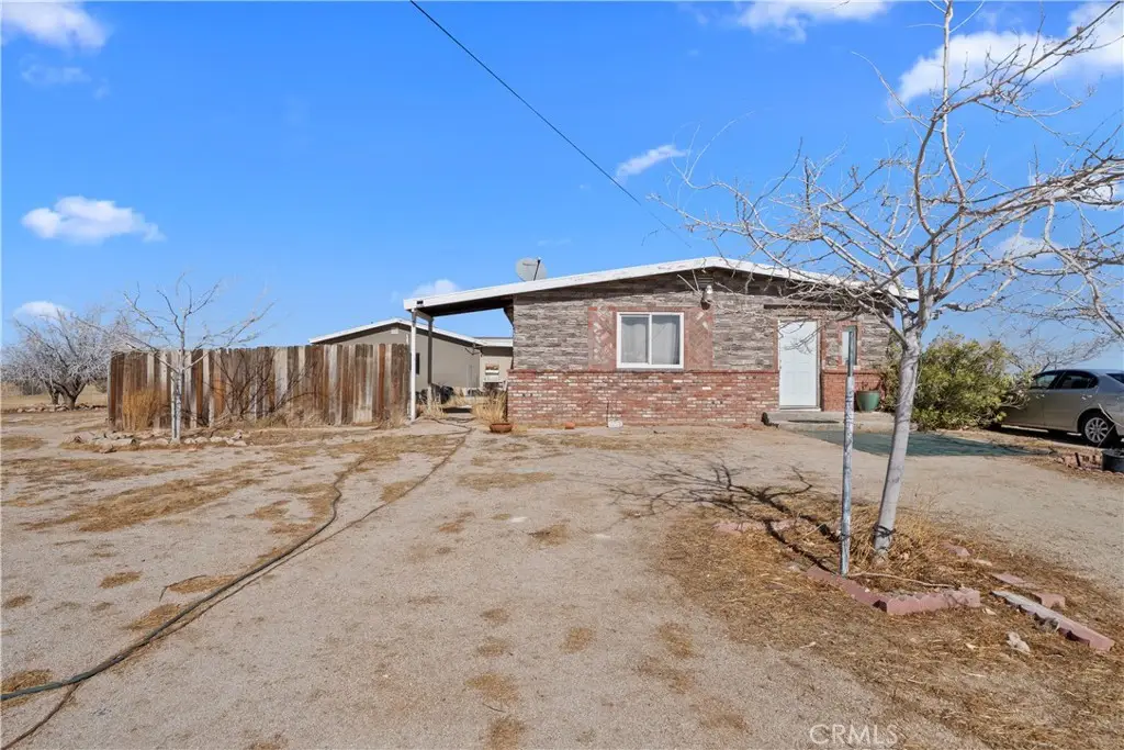 19825 E Avenue F8, Lancaster, CA 93535 - Image #1