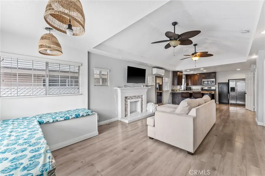 126 E Balboa, Newport Beach, CA 92661 - Image #3