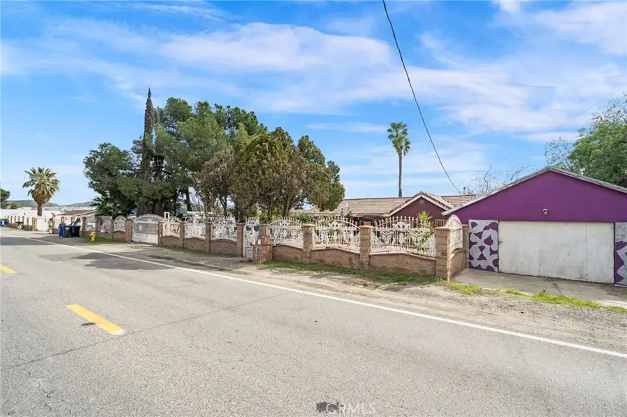 19597 Jurupa Avenue, Bloomington, CA 92316 - #2