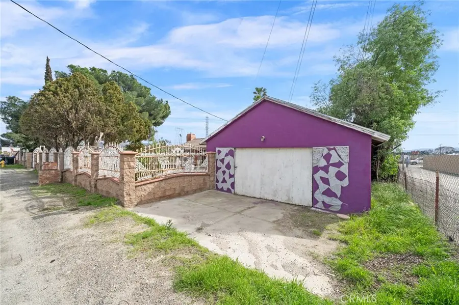 19597 Jurupa Avenue, Bloomington, CA 92316 - #3