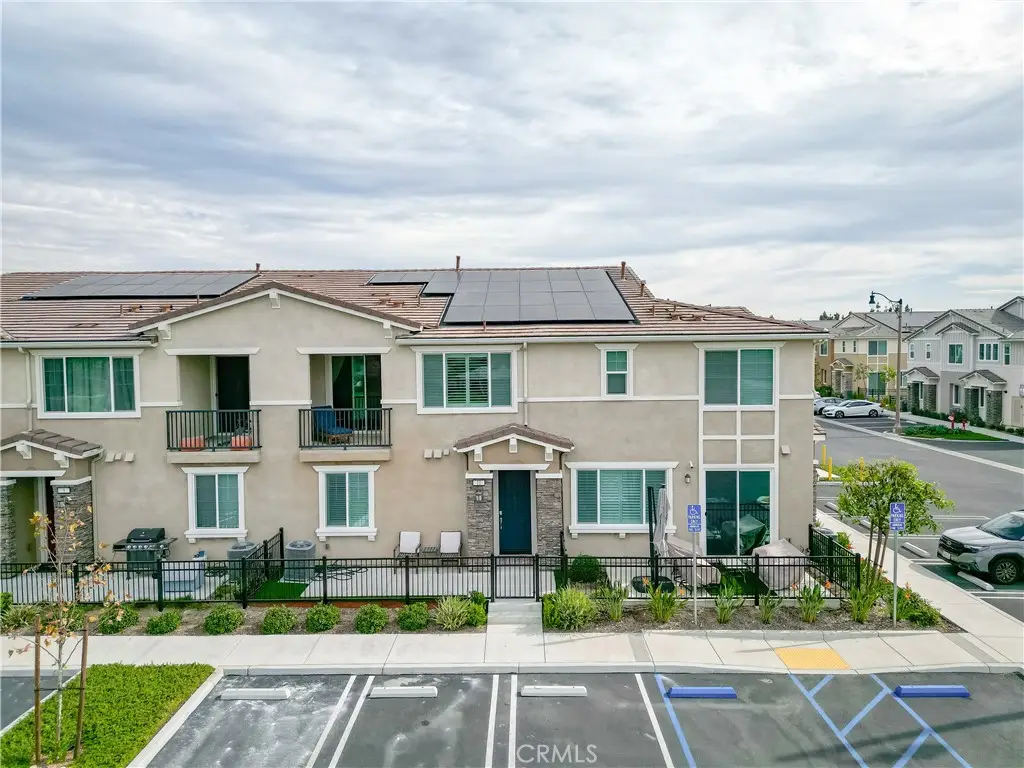 16540 Wyndham Lane #10, Fontana, CA 92336 - Image #1