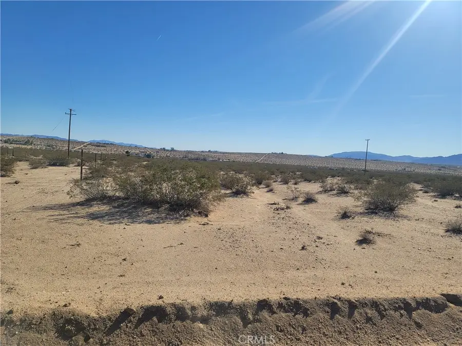 2255 Shooting Star, Twentynine Palms Yucca Valley, CA 92277 - #2