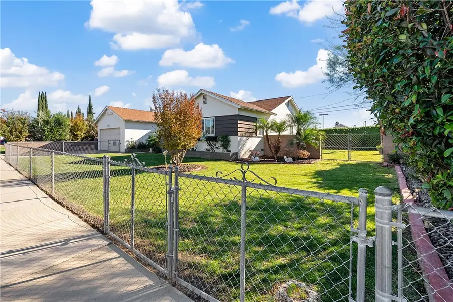255 W Valencia, Rialto, CA 92376 - Image #2