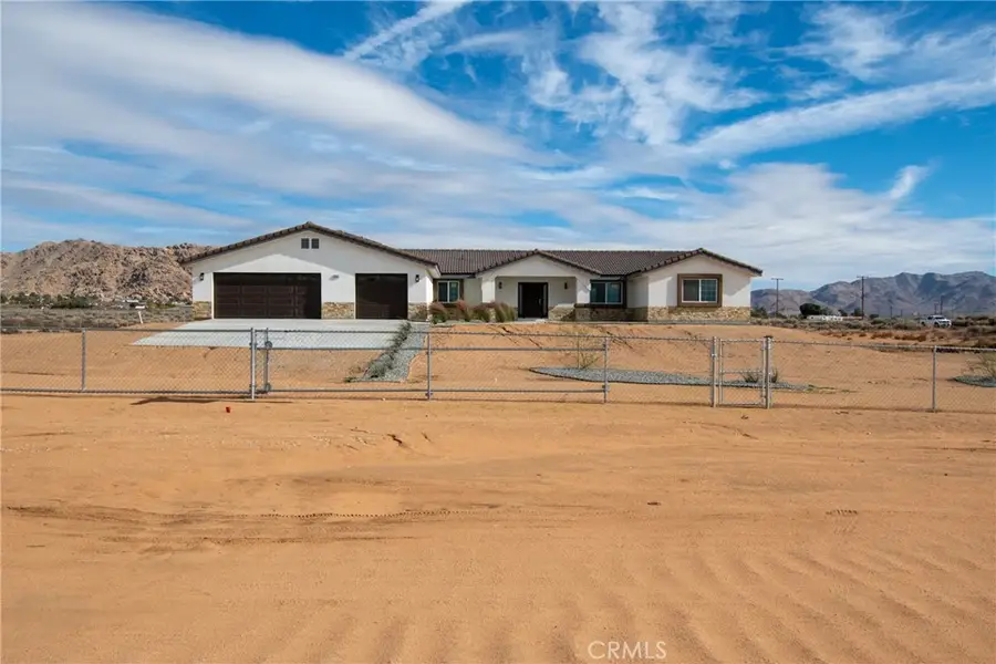 16925 Nanticoke, Apple Valley, CA 92307 - Image #3