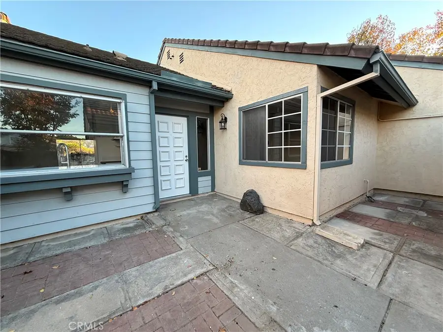 2421 Hawthorn, Escondido, CA 92027 - Image #2