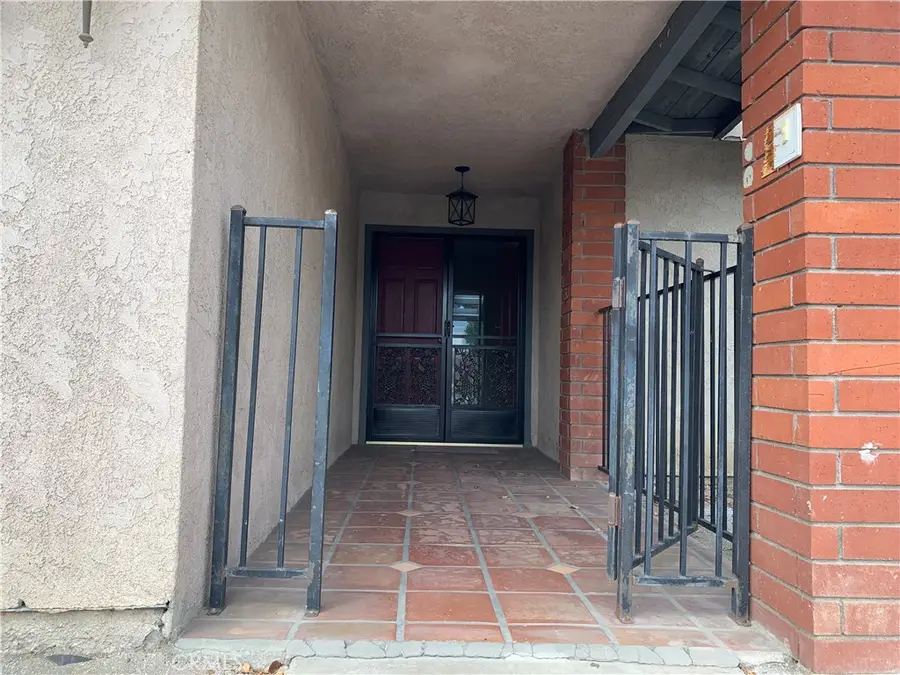 685 Holly, Hemet, CA 92543 - #2
