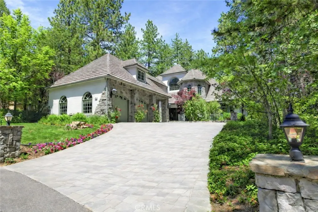 699 Brentwood, Lake Arrowhead, CA 92352 - Image #1