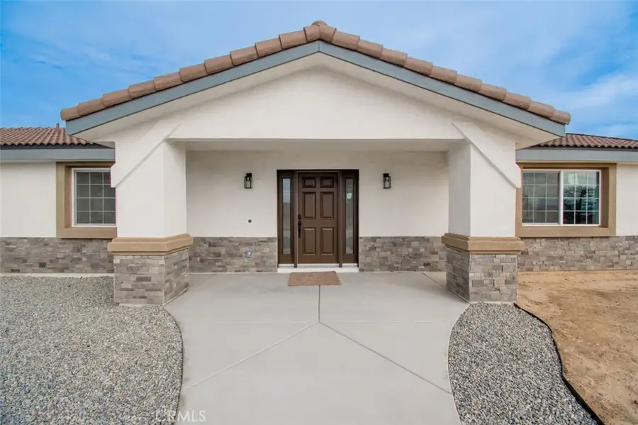 14685 Apple Valley, Apple Valley, CA 92307 - #2