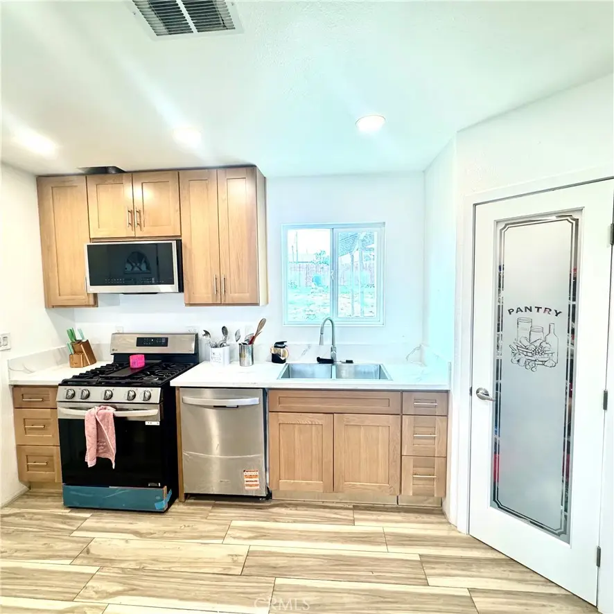 5642 Babb Avenue, Riverside, CA 92503 - #3
