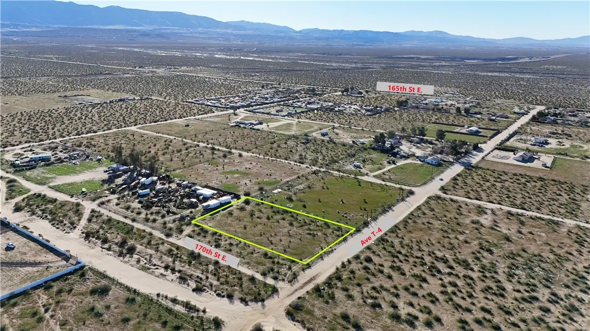 170 E Avenue T, Palmdale, CA 93591 - #1