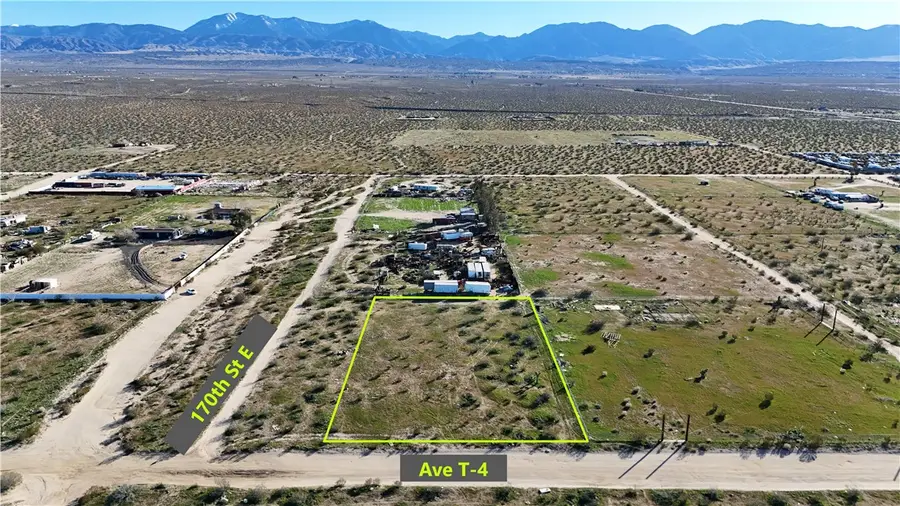 170 E Avenue T, Palmdale, CA 93591 - #3
