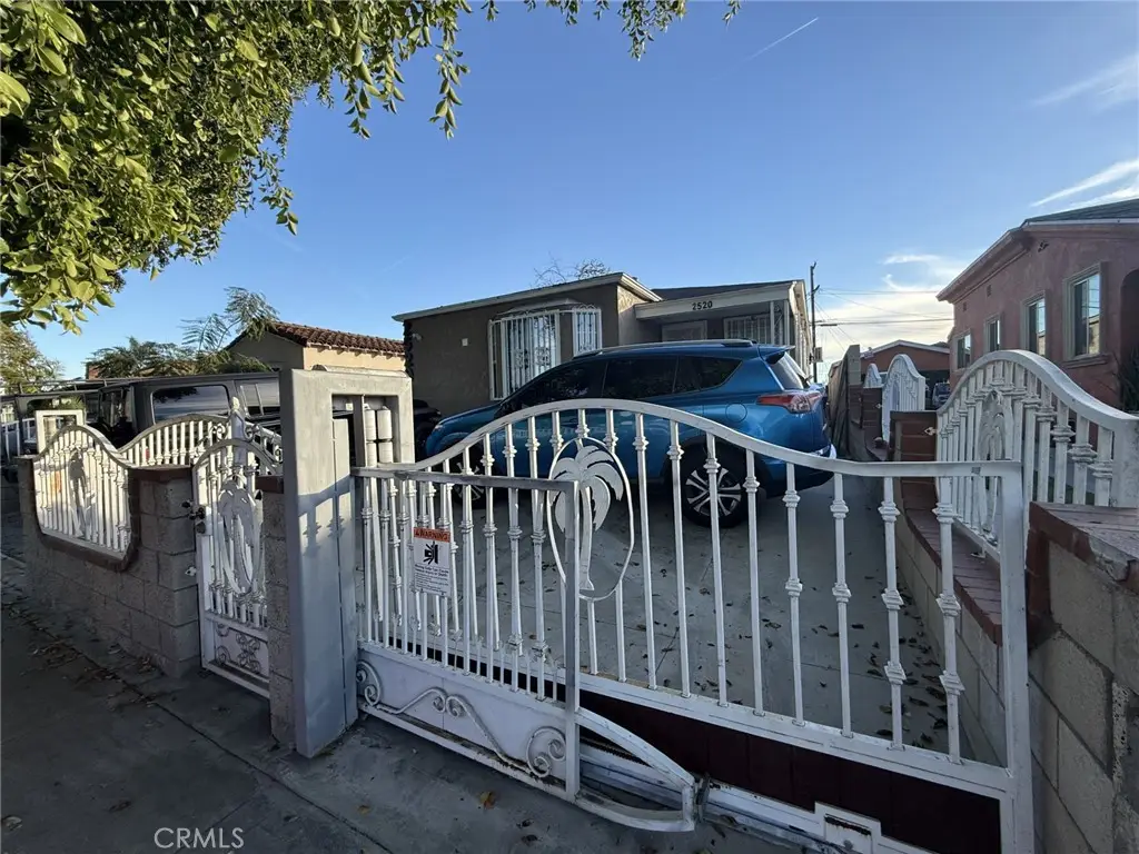 2520 Ohio Avenue, South Gate, CA 90280 - #1