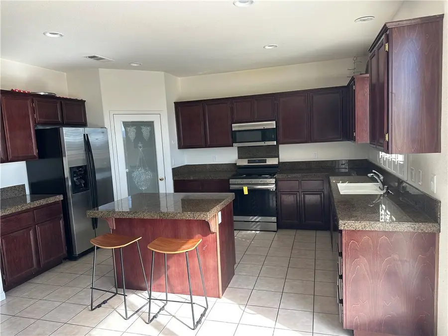 12625 Padrino, Victorville, CA 92394 - #2