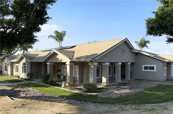 17492 Mariposa Avenue, Riverside, CA 92504