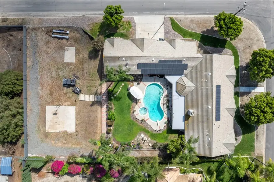 17492 Mariposa Avenue, Riverside, CA 92504 - #3