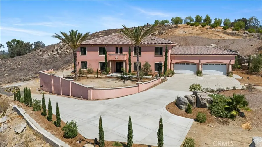 17190 Small Canyon Ln, Riverside, CA 92506 - #2