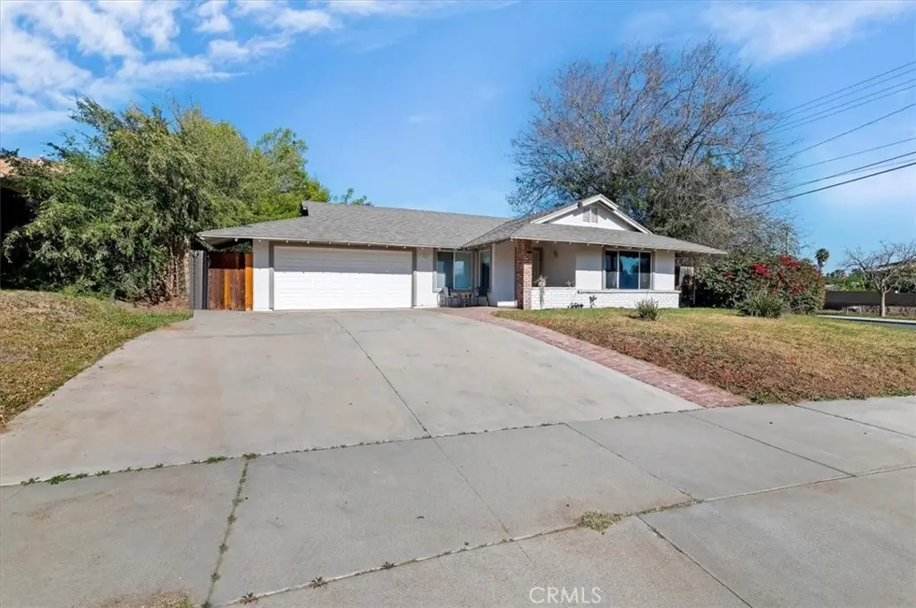 5865 Green Valley Street, Riverside, CA 92504 - #1