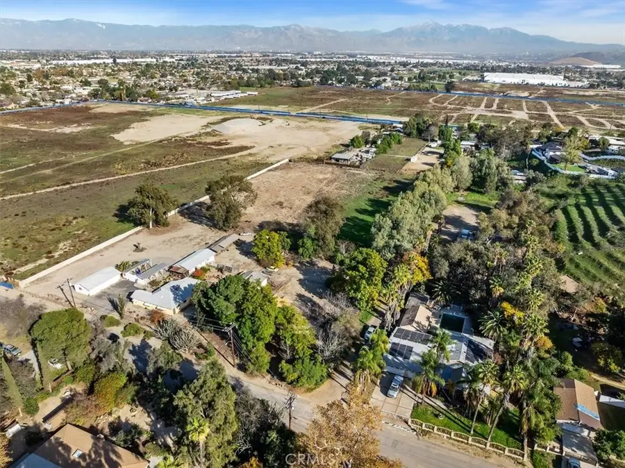 11139 Laurel, Bloomington, CA 92316 - #2