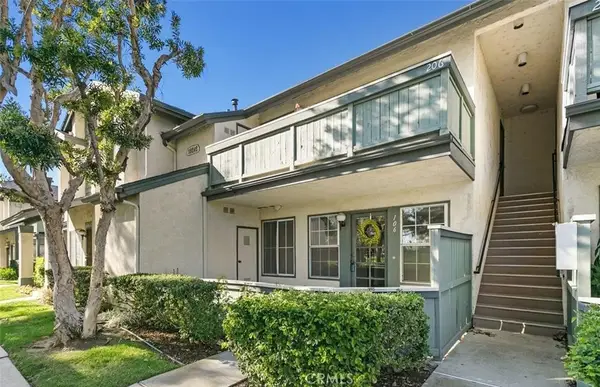 18242 Parkview, Huntington Beach, CA 92648