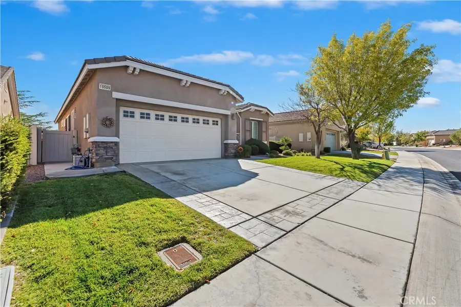 10509 Lanigan Rd., Apple Valley, CA 92308 - #2