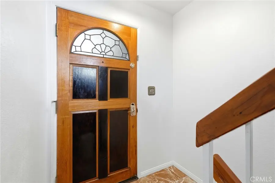 871 S Lucerne #2, Los Angeles, CA 90005 - #3