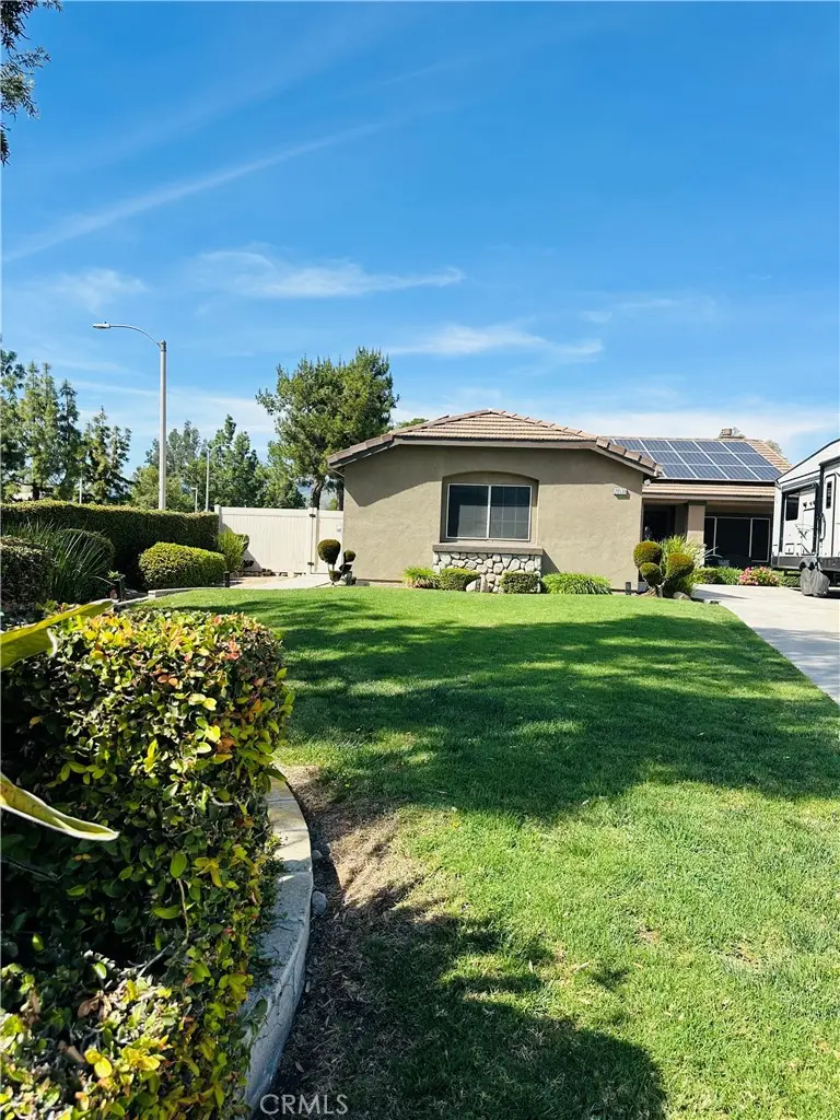 28530 Cantebury, Highland, CA 92346 - #1