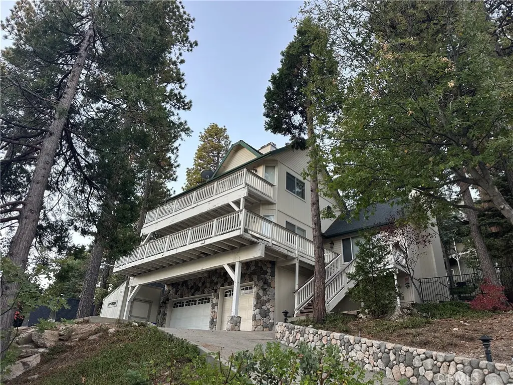 212 N Fairway Drive, Lake Arrowhead, CA 92352 - #1