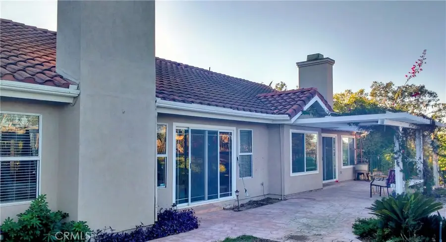 11056 Orchard View Lane, Riverside, CA 92503 - #2