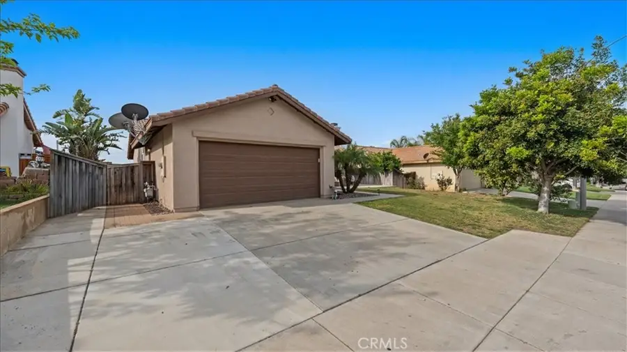 22125 Country Hills Drive, Wildomar, CA 92595 - #2