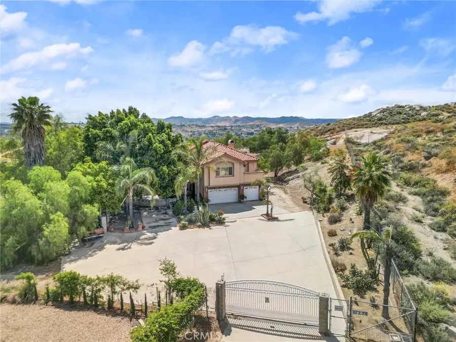 17234 Gamble Avenue, Riverside, CA 92504 - #3