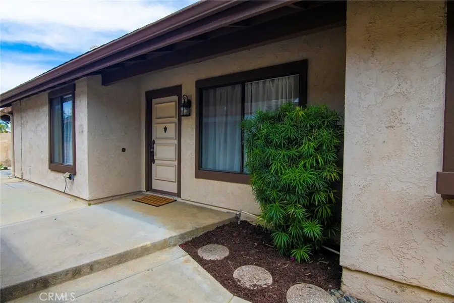 2944 Hyde Park Circle, Riverside, CA 92506 - #3