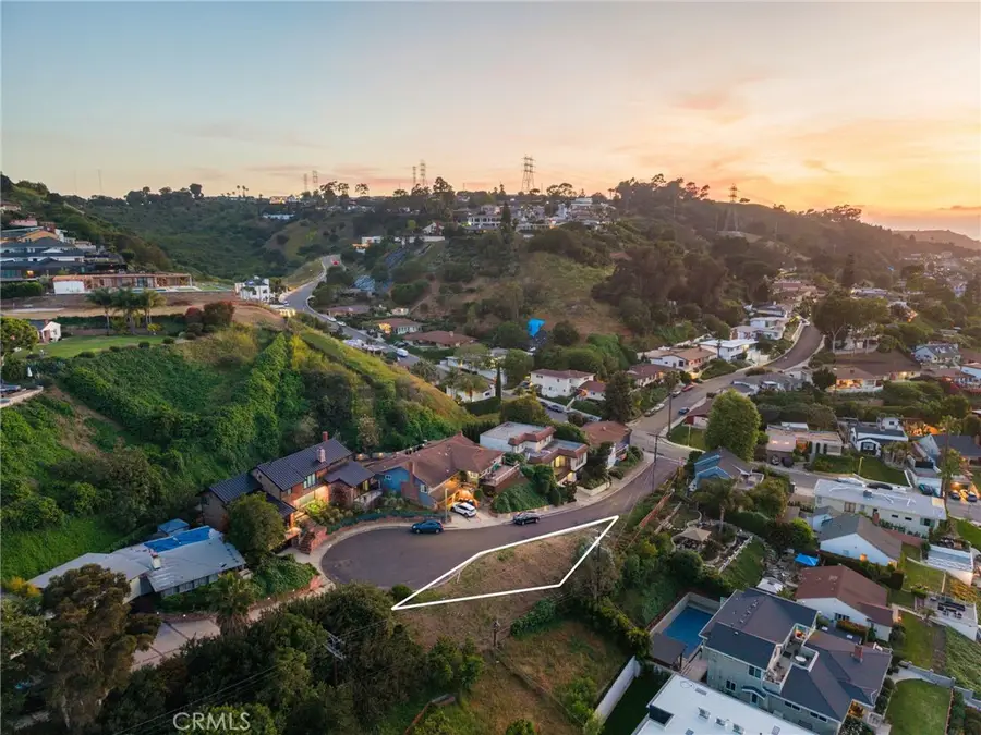 5261 Weatherford Dr, Los Angeles, CA 90008 - #2