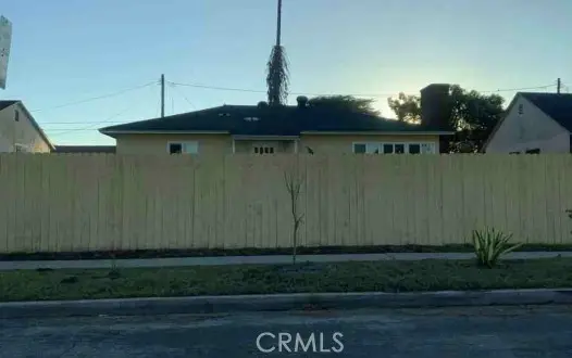 12208 Compton, Los Angeles, CA 90059
